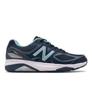 New Balance Women's 1540v3 running shoes Navy and Light Blue Sneakers